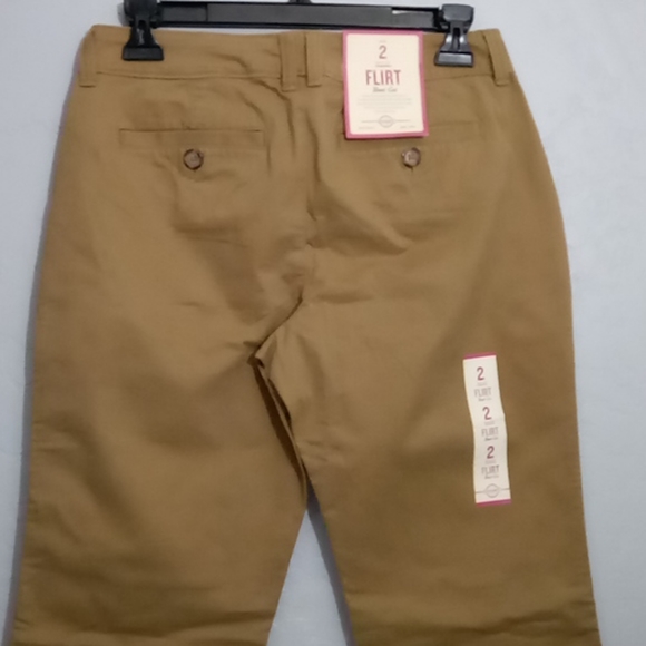 NWT Old Navy Flirt Boot-Cut Khakis Chinos Pants 2R - Picture 4 of 13